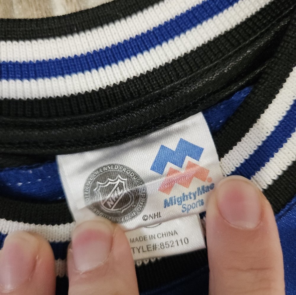 NHL Toronto Maple Leafs Blue Black Kids Jersey - Picture 3 of 5